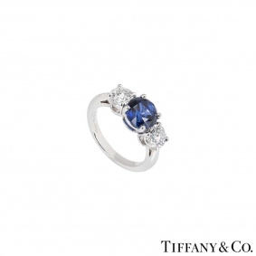 Tiffany & Co. Three Stone Diamond and Sapphire Platinum Ring Tiffany & Co. Three Stone Diamond and Sapphire Platinum Ring